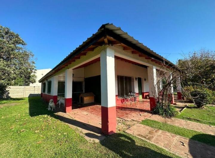 Casa · 105m² · 5 Ambientes · 1 Cochera