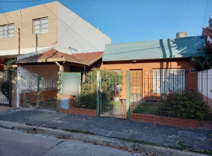 Casa · 90m² · 3 Ambientes · 1 Cochera