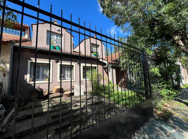 Casa · 173m² · 4 Ambientes · 1 Cochera