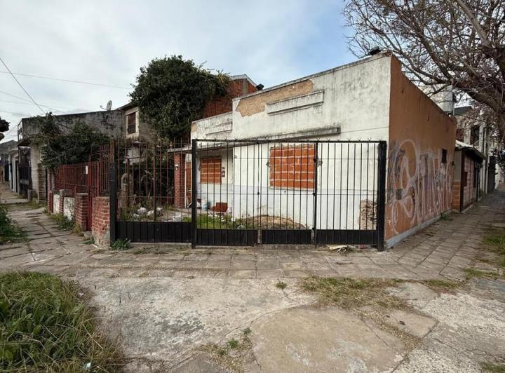 Casa · 100m² · 4 Ambientes · 1 Cochera