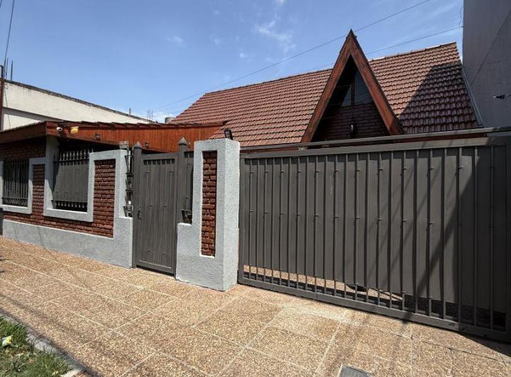 Casa · 119m² · 5 Ambientes · 1 Cochera