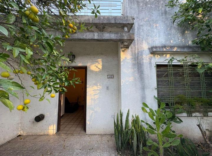 Casa · 99m² · 4 Ambientes · 1 Cochera