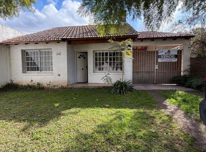 Casa · 115m² · 3 Ambientes · 2 Cocheras