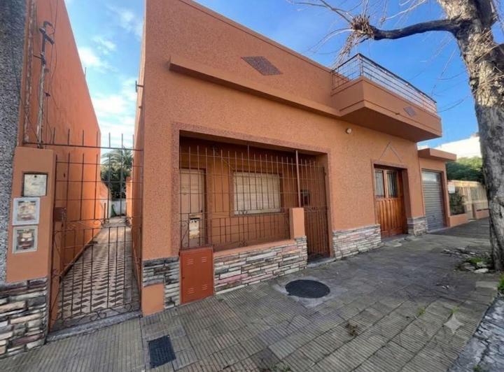 Casa · 155m² · 3 Ambientes · 1 Cochera