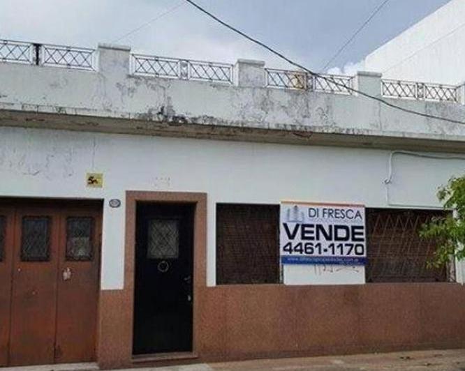 Casa · 280m² · 3 Ambientes · 2 Cocheras