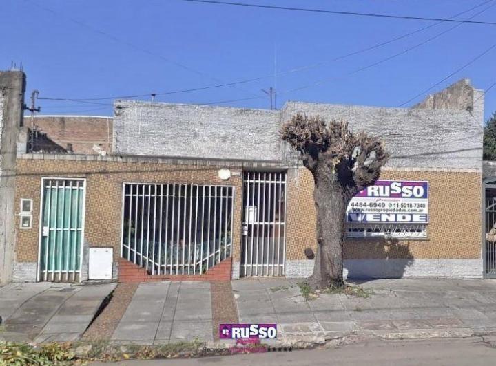 Casa · 200m² · 4 Ambientes