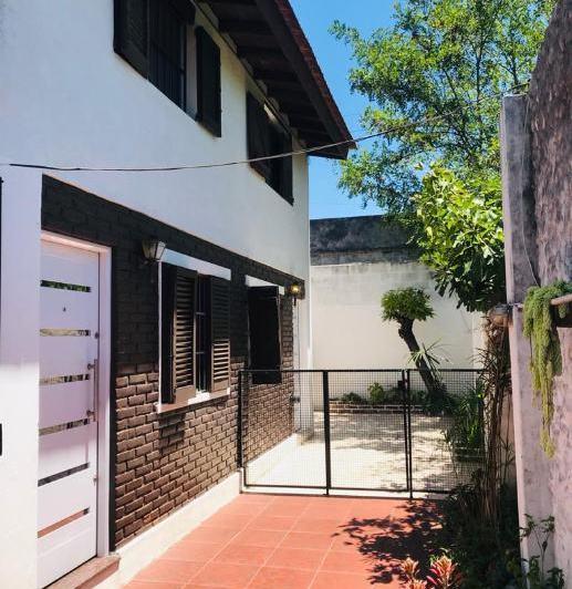 Casa · 70m² · 3 Ambientes · 1 Cochera