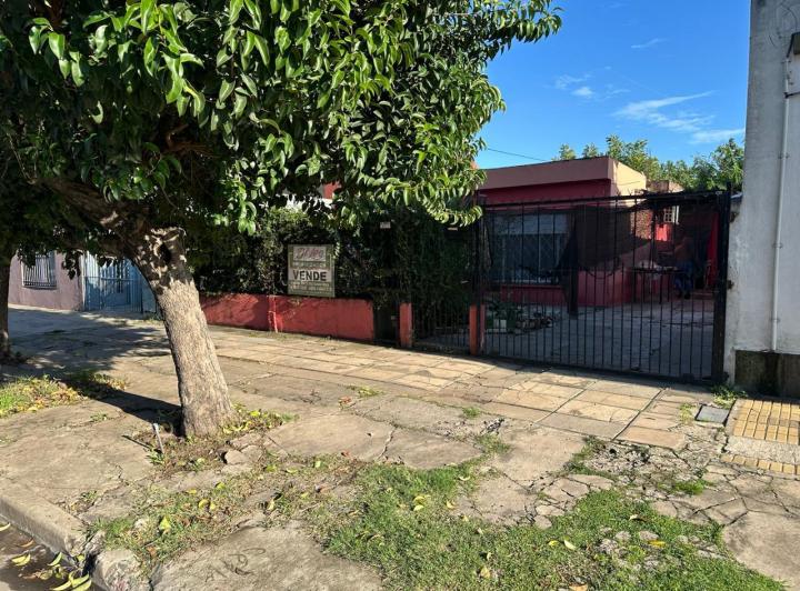 Casa · 100m² · 4 Ambientes · 1 Cochera