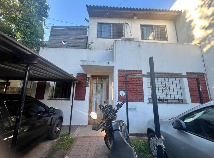 Casa · 100m² · 3 Ambientes · 1 Cochera