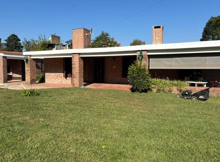Casa · 90m² · 3 Ambientes · 2 Cocheras