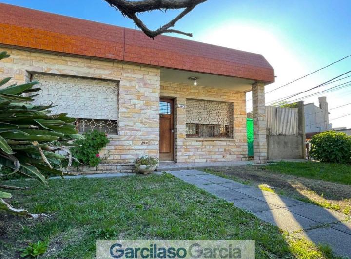 Casa · 103m² · 3 Ambientes · 1 Cochera