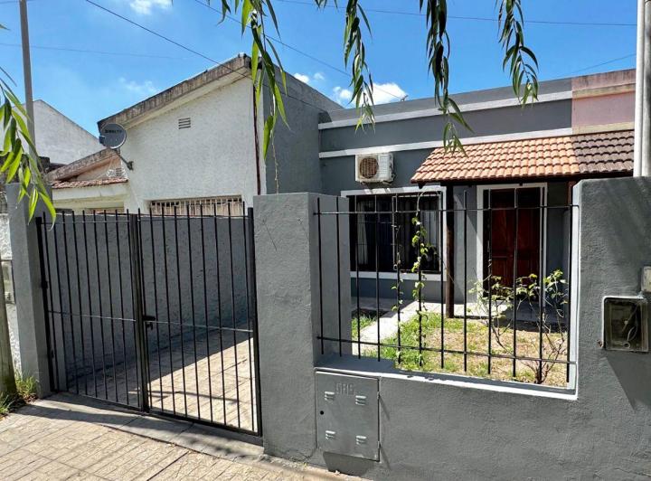 Casa · 67m² · 3 Ambientes · 1 Cochera