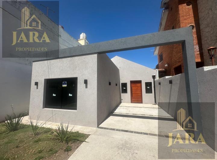 Casa · 113m² · 4 Ambientes · 3 Cocheras