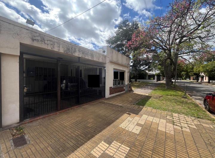 Casa · 185m² · 3 Ambientes · 1 Cochera