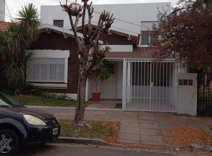 Casa · 136m² · 4 Ambientes · 1 Cochera