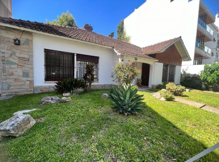 Casa · 145m² · 3 Ambientes · 1 Cochera