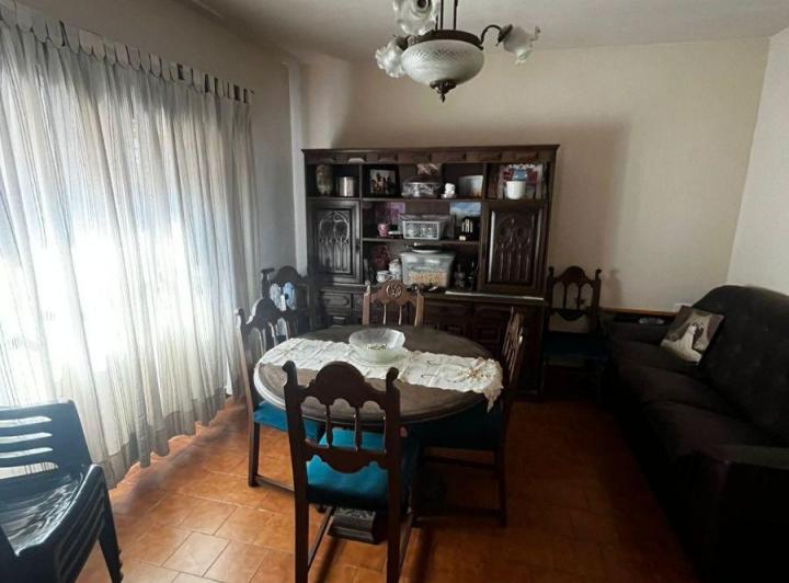 Casa · 160m² · 3 Ambientes · 1 Cochera