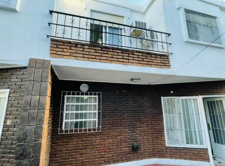 Casa · 70m² · 3 Ambientes · 1 Cochera
