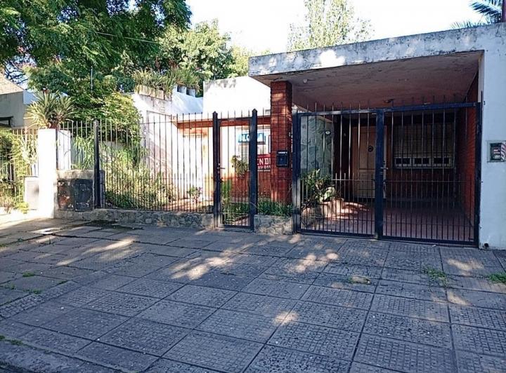 Casa · 84m² · 4 Ambientes · 1 Cochera
