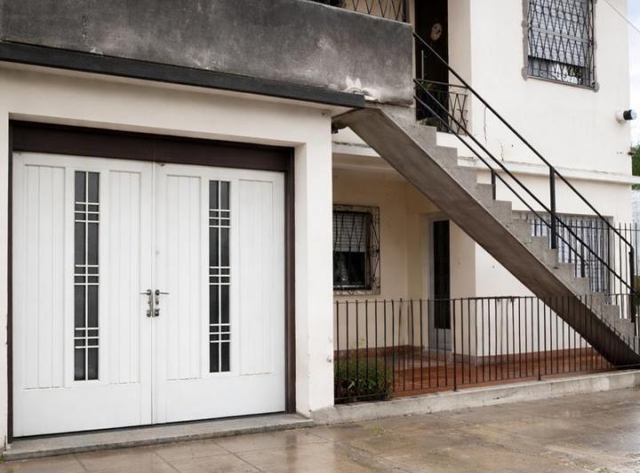 Casa · 180m² · 4 Ambientes · 2 Cocheras