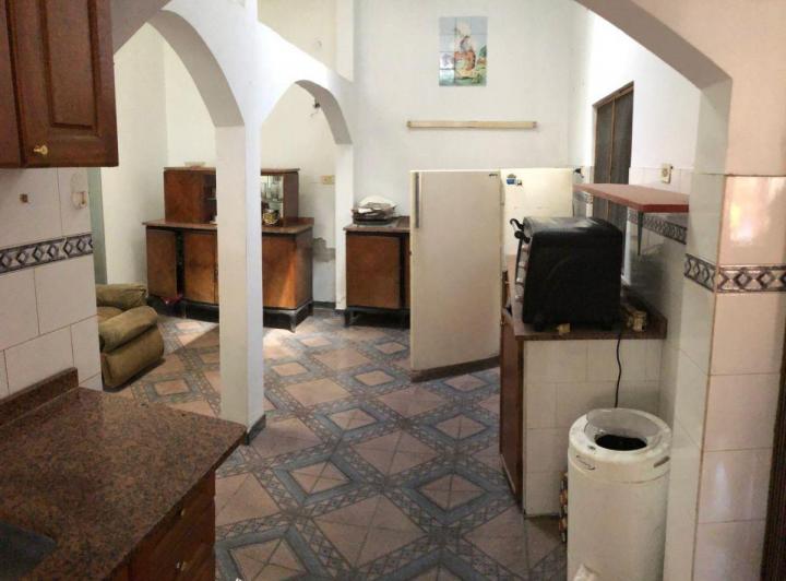 Casa · 490m² · 6 Ambientes · 1 Cochera