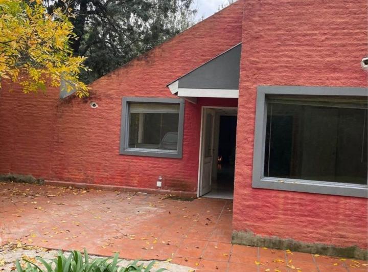 Casa · 79m² · 3 Ambientes · 1 Cochera