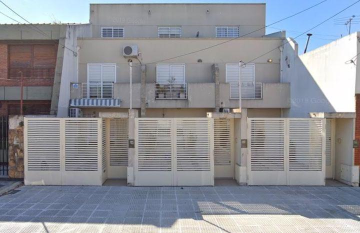Casa · 100m² · 4 Ambientes · 1 Cochera