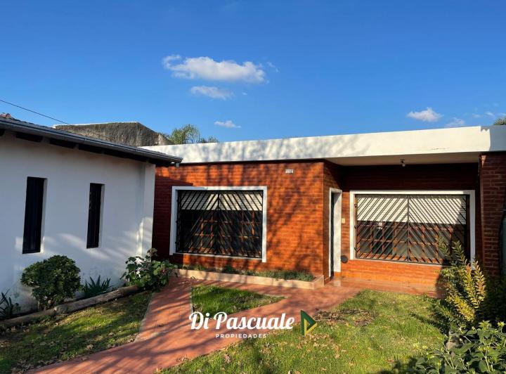 Casa · 125m² · 4 Ambientes · 1 Cochera