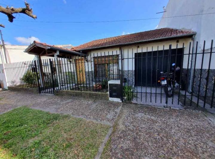 Casa · 87m² · 3 Ambientes · 2 Cocheras