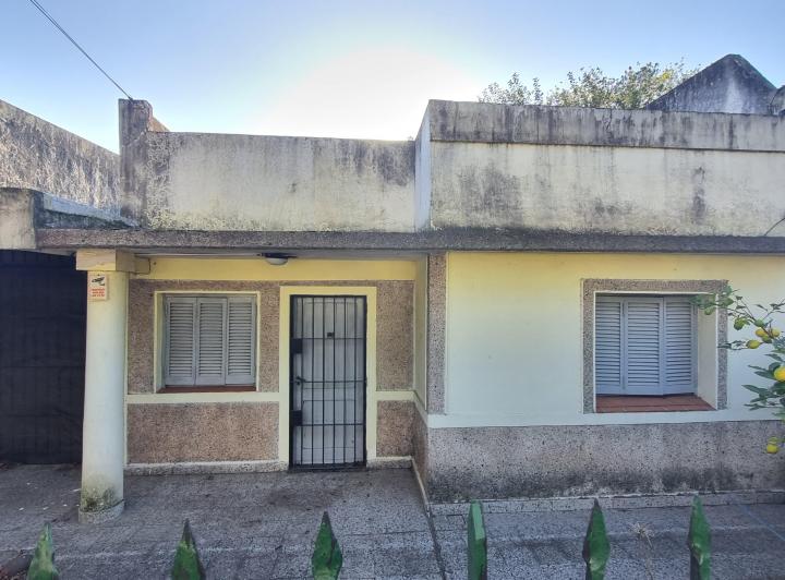 Casa · 180m² · 4 Ambientes · 1 Cochera