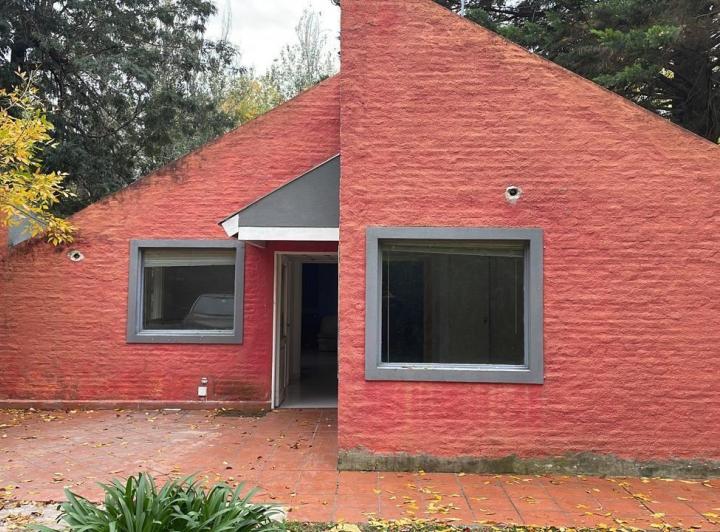 Casa · 90m² · 3 Ambientes · 1 Cochera
