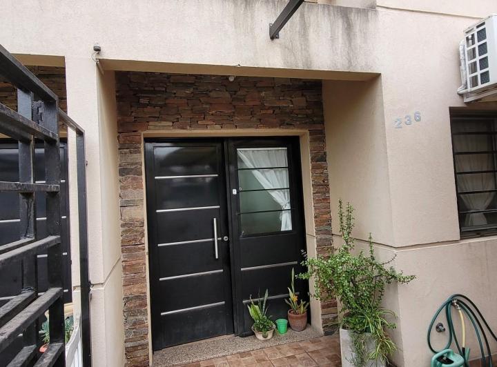 Casa · 80m² · 3 Ambientes · 1 Cochera