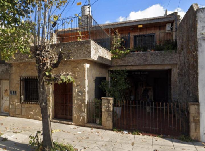 Casa · 213m² · 4 Ambientes · 2 Cocheras