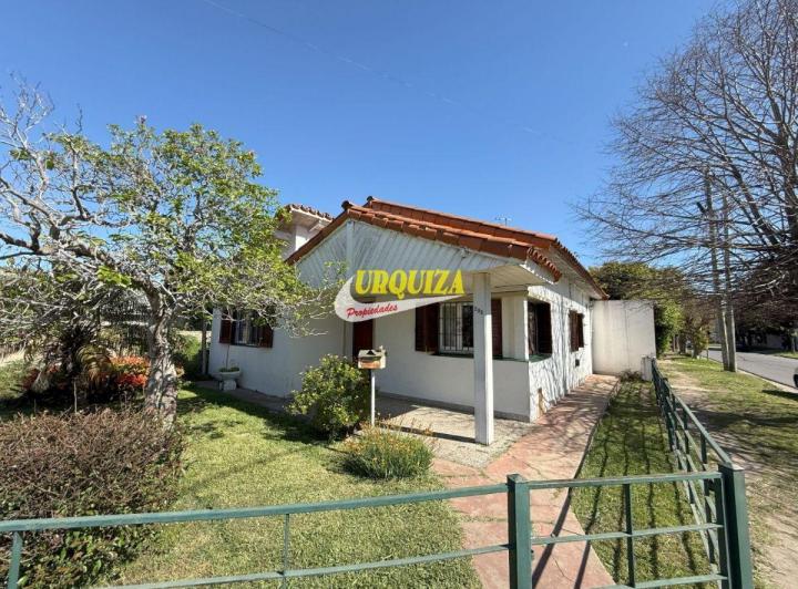 Casa · 130m² · 3 Ambientes · 1 Cochera