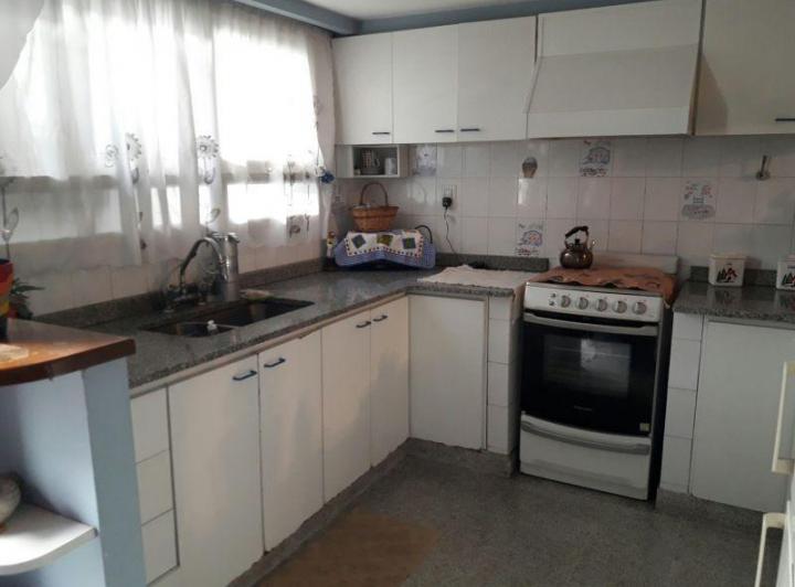 Casa · 176m² · 5 Ambientes · 1 Cochera
