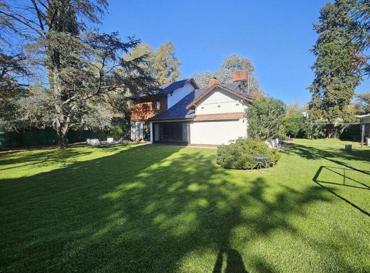Casa · 307m² · 4 Ambientes