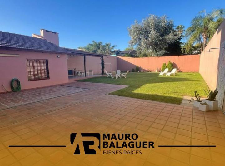 Casa · 270m² · 5 Ambientes