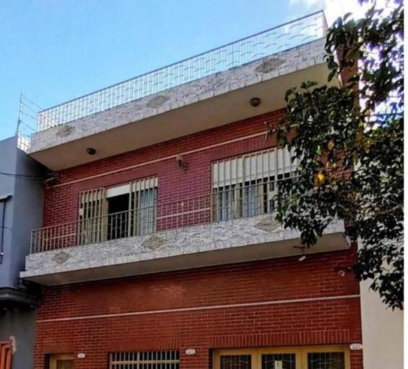 Casa · 170m² · 3 Ambientes · 1 Cochera