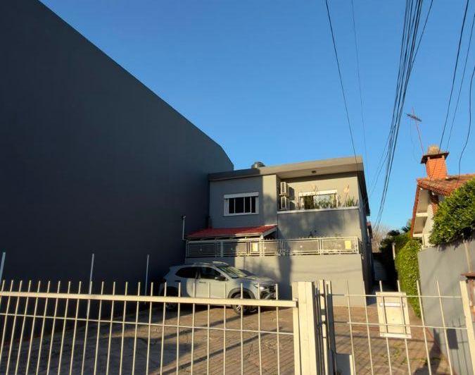 Casa · 105m² · 4 Ambientes · 1 Cochera