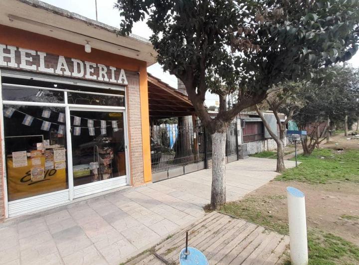 Casa · 200m² · 7 Ambientes · 1 Cochera