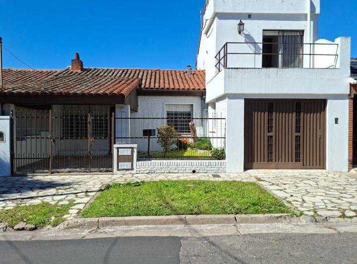 Casa · 150m² · 4 Ambientes · 1 Cochera