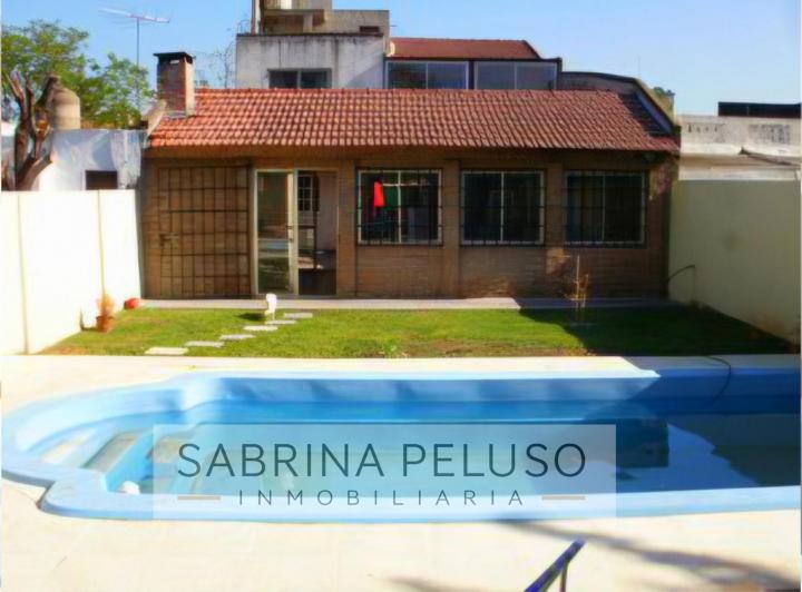 Casa · 96m² · 5 Ambientes · 2 Cocheras