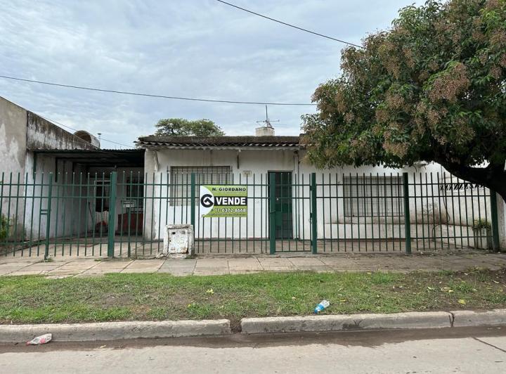 Casa · 150m² · 4 Ambientes · 1 Cochera