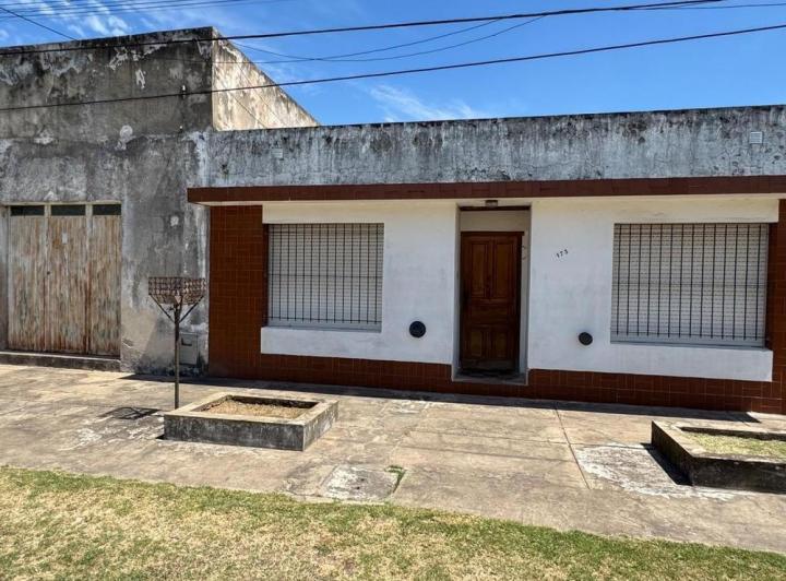 Casa · 120m² · 3 Ambientes · 2 Cocheras