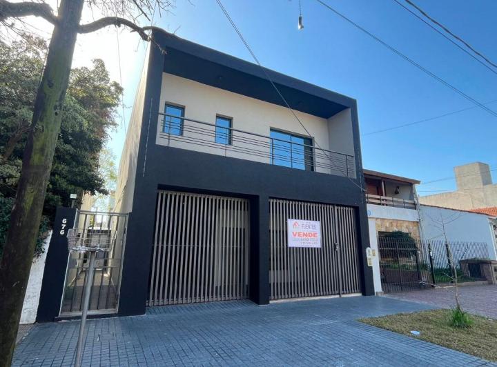 Casa · 160m² · 4 Ambientes · 1 Cochera