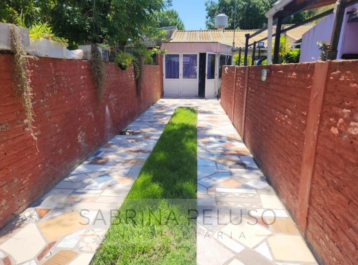 Casa · 141m² · 4 Ambientes · 2 Cocheras