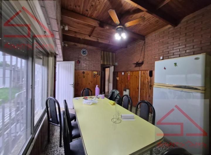 Casa · 280m² · 4 Ambientes · 1 Cochera