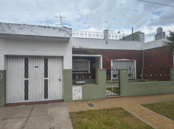 Casa · 149m² · 3 Ambientes · 2 Cocheras