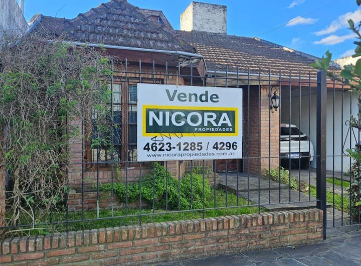 Casa · 120m² · 4 Ambientes · 1 Cochera