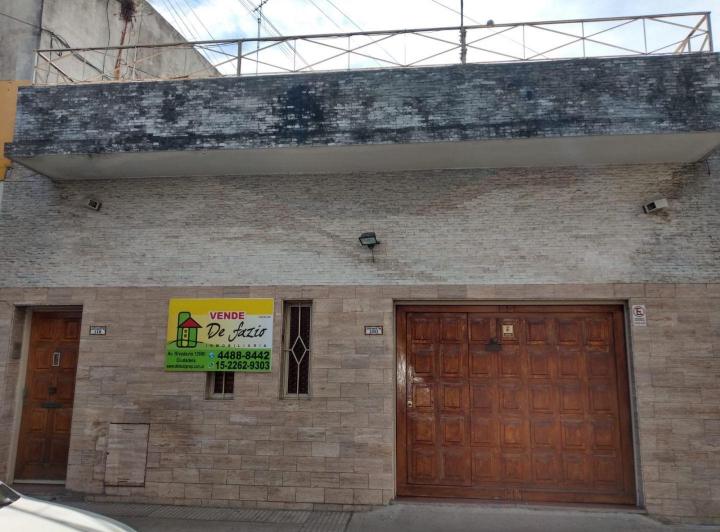 Casa · 193m² · 4 Ambientes · 1 Cochera